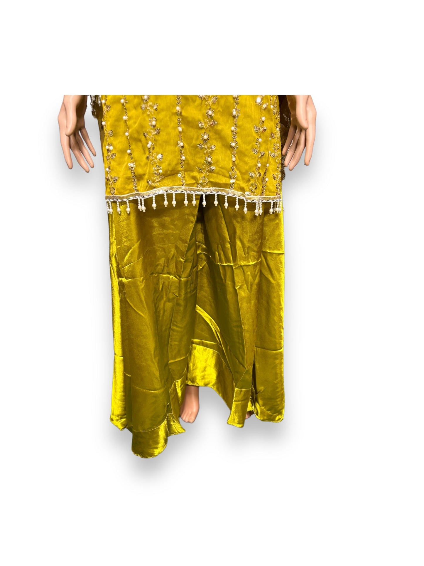 TRADITIONAL GREAT VALUE DESIGNER SALWAR KAMEEZ-ETHNIC WEAR FOR WOMEN - 203