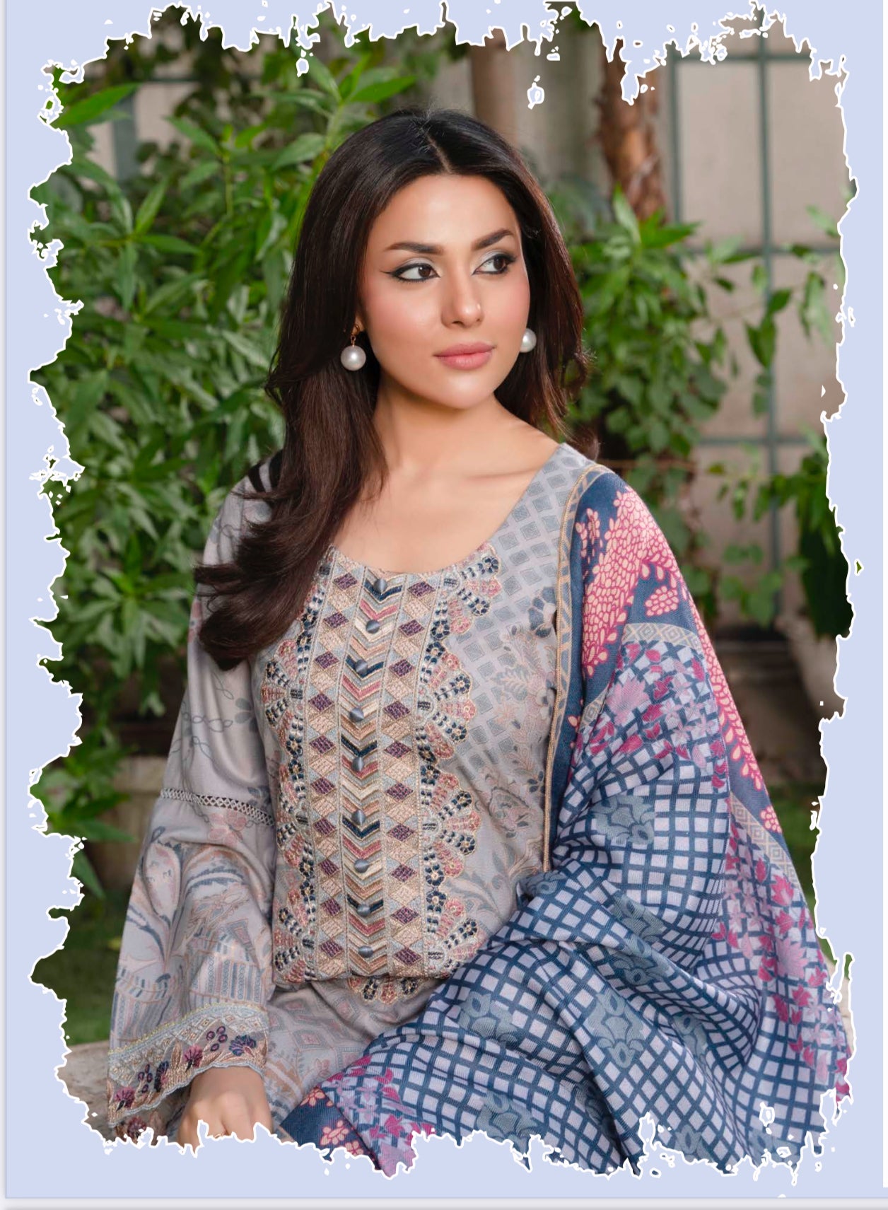 TRADITIONAL PAKISTANI SALWAR KAMEEZ – ETHNIC WEAR FOR WOMEN-13