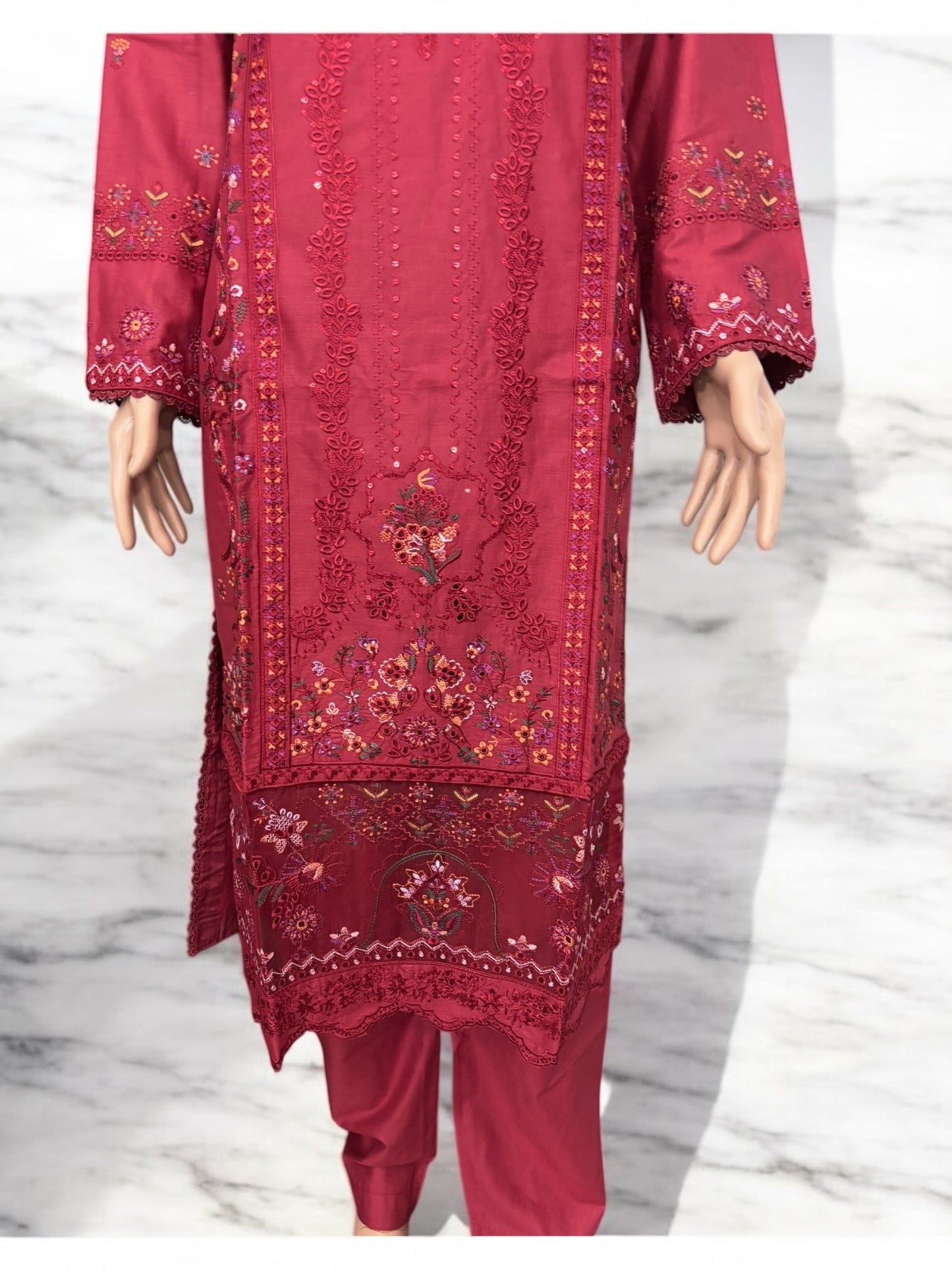 TRADITIONAL PAKISTANI SALWAR KAMEEZ – ETHNIC WEAR FOR WOMEN-268