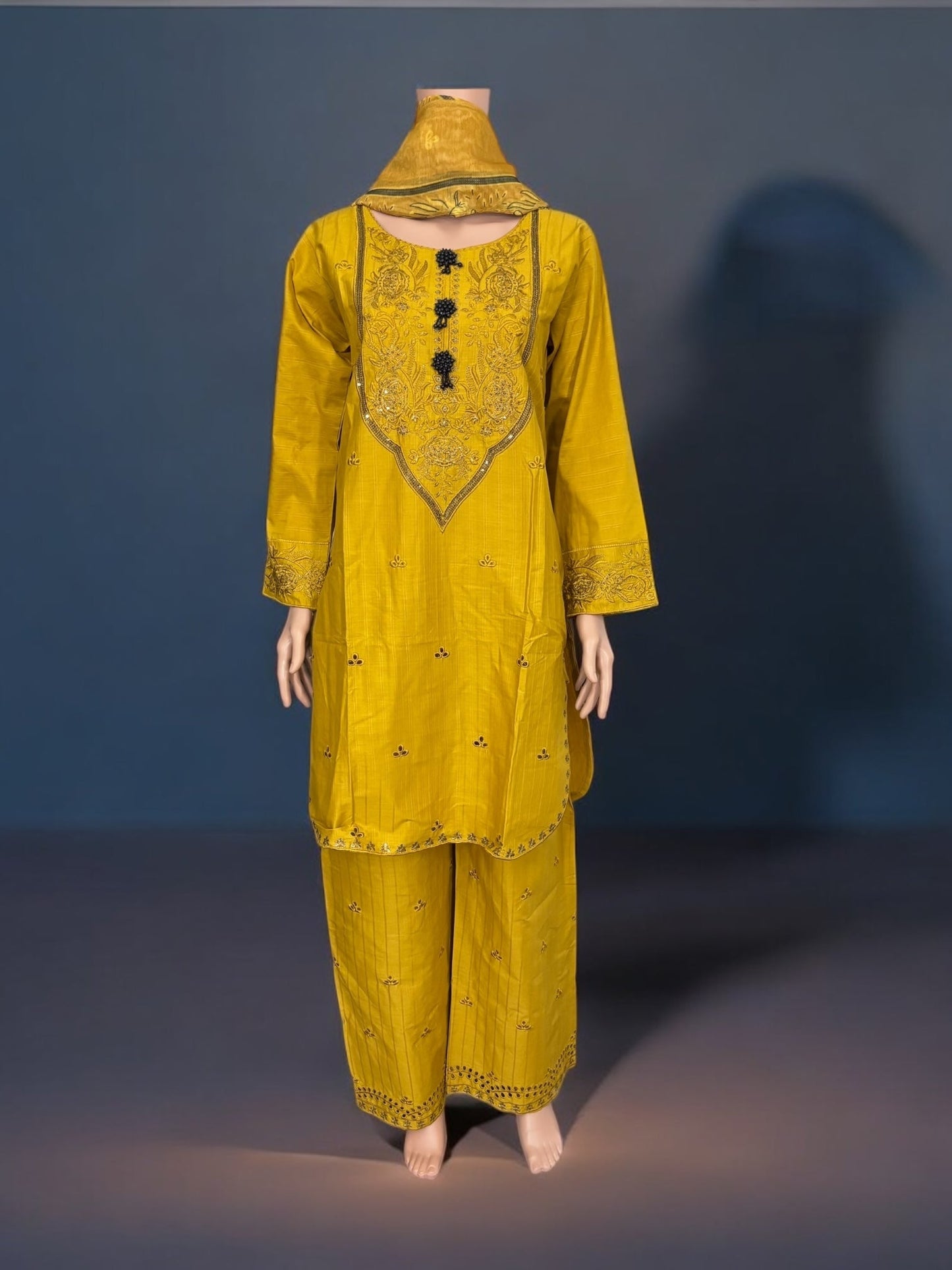 TRADITIONAL PAKISTANI SALWAR KAMEEZ – ETHNIC WEAR FOR WOMEN-279