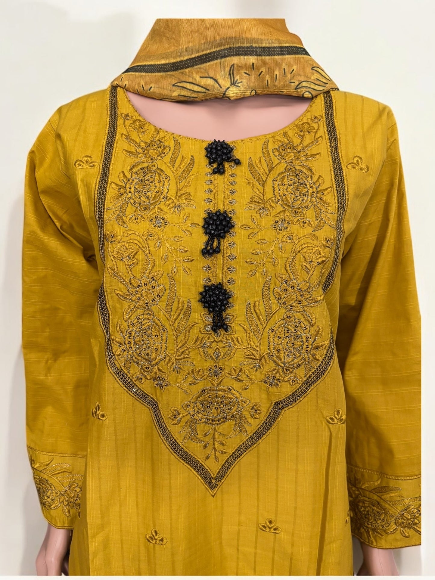 TRADITIONAL PAKISTANI SALWAR KAMEEZ – ETHNIC WEAR FOR WOMEN-279