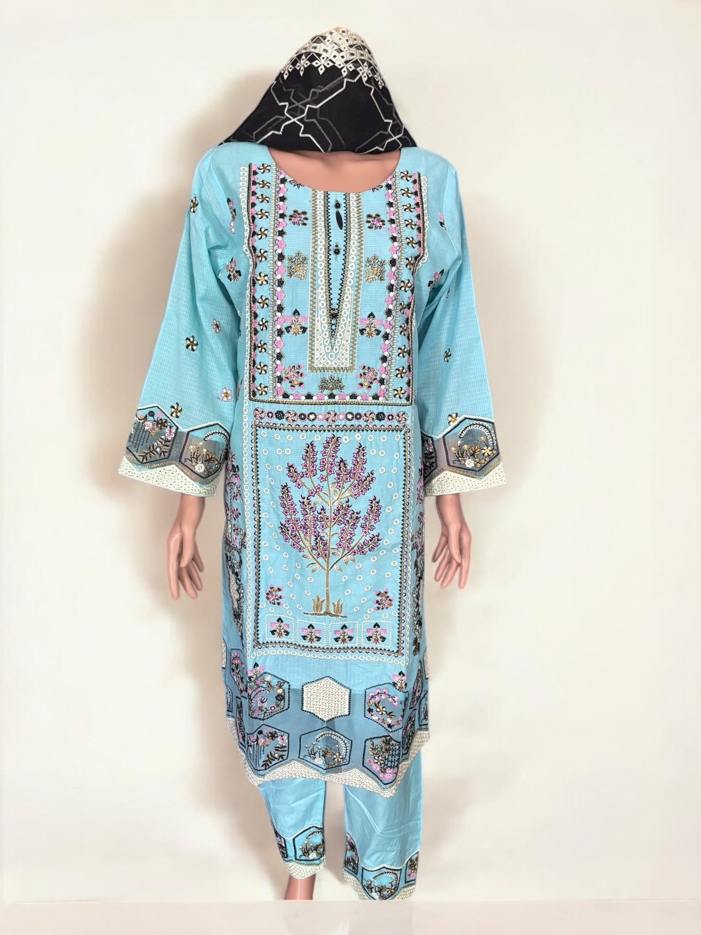 TRADITIONAL PAKISTANI SALWAR KAMEEZ – ETHNIC WEAR FOR WOMEN-283