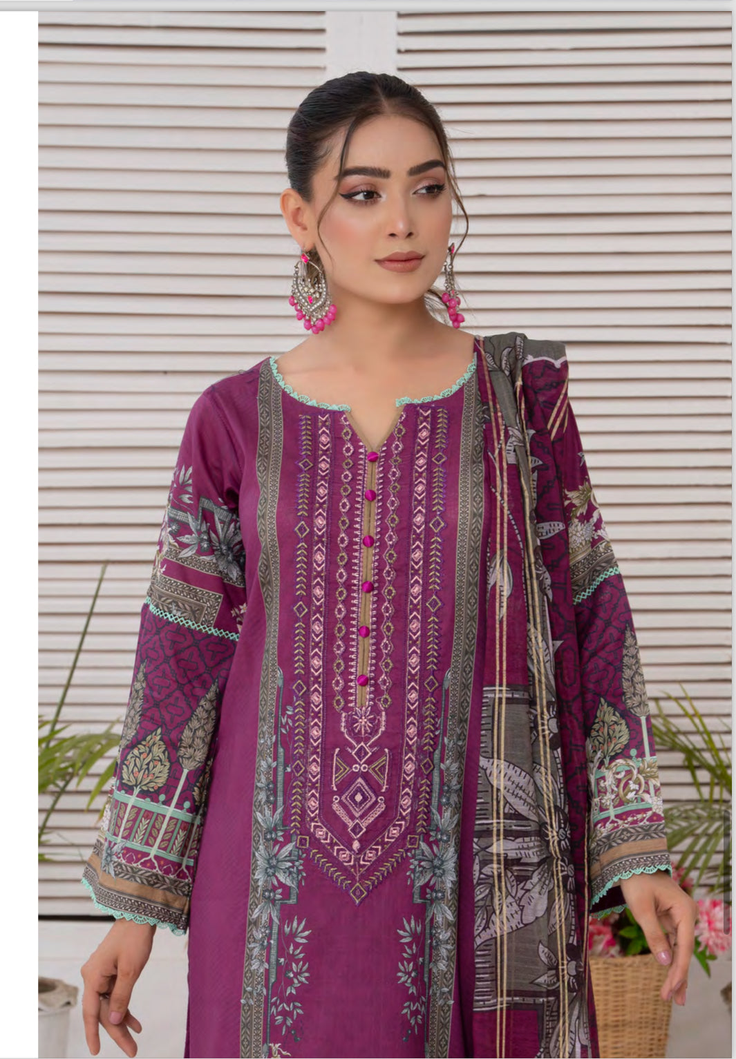 TRADITIONAL PAKISTANI SALWAR KAMEEZ SUIT -ETHNIC WEAR FOR WOMEN- D05