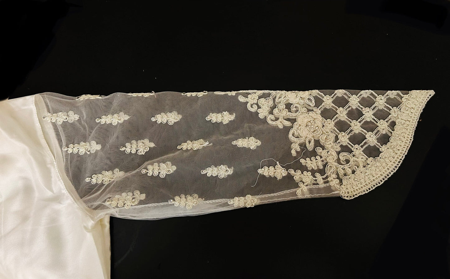 TRADITIONAL OFF WHITE DESIGNER SALWAR SUIT- ETHNIC WEAR FOR WOMEN