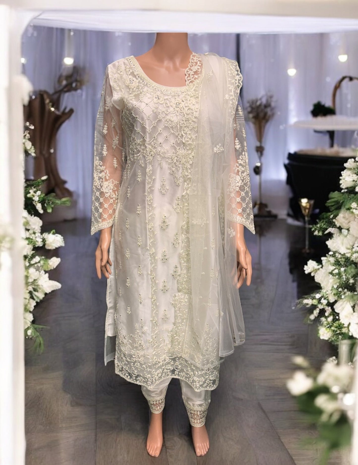 TRADITIONAL OFF WHITE DESIGNER SALWAR SUIT- ETHNIC WEAR FOR WOMEN