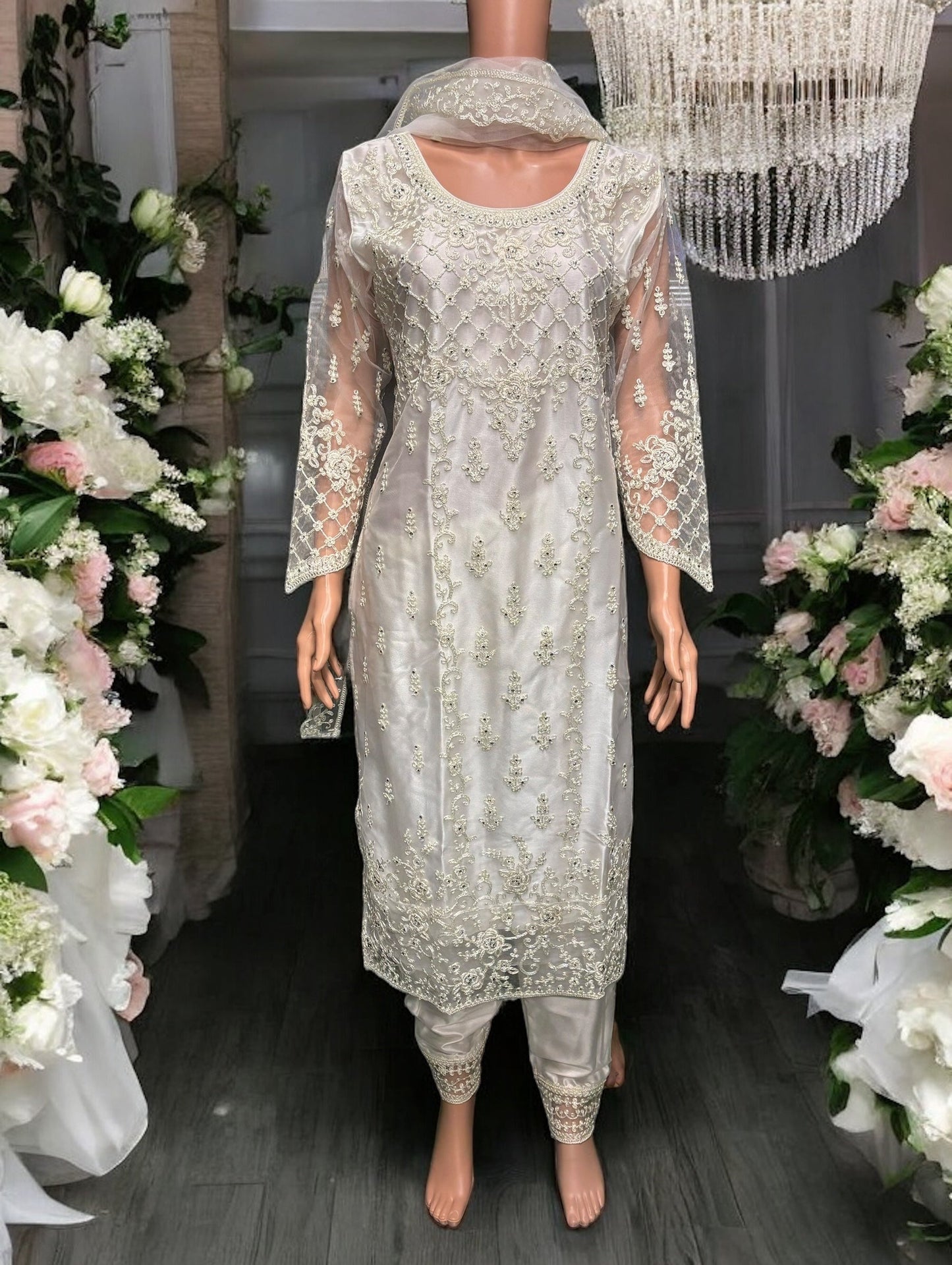 TRADITIONAL OFF WHITE DESIGNER SALWAR SUIT- ETHNIC WEAR FOR WOMEN
