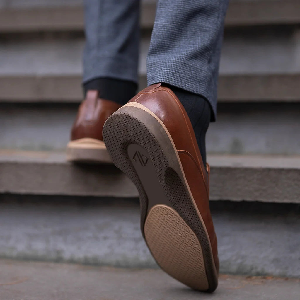THE SLIP-ON (CHESTNUT)