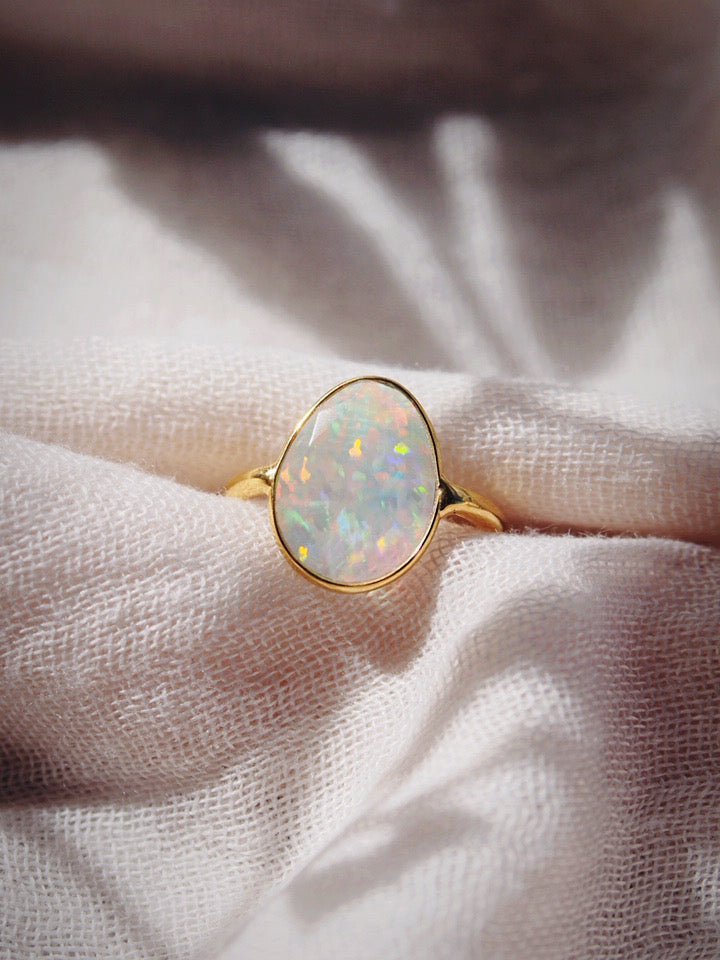 STATEMENT FIRE OPAL RING - HINUHINU