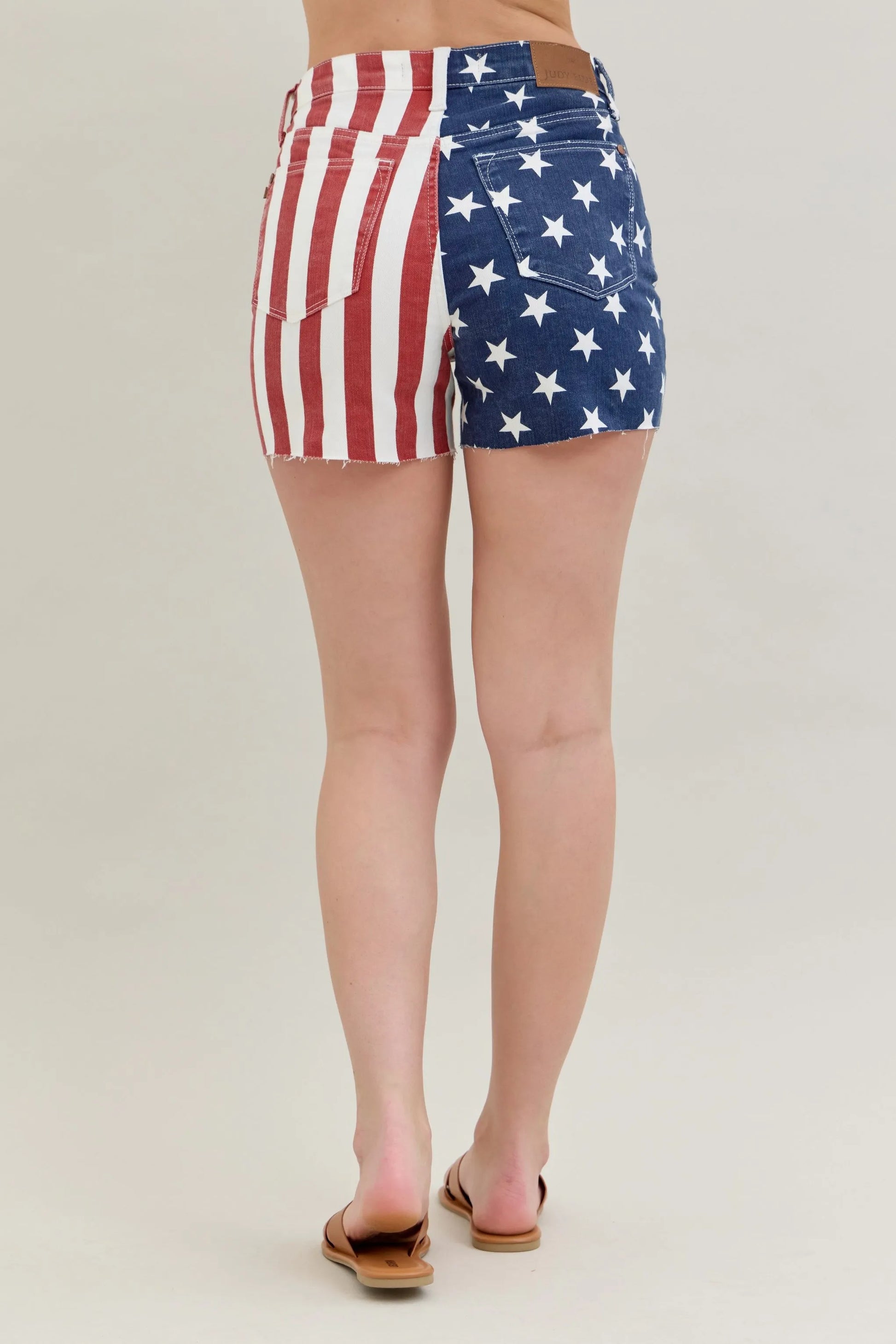 JUDY BLUE FULL SIZE HIGH WAIST AMERICANA FLAG FRAY HEM SHORTS PLUS SIZE