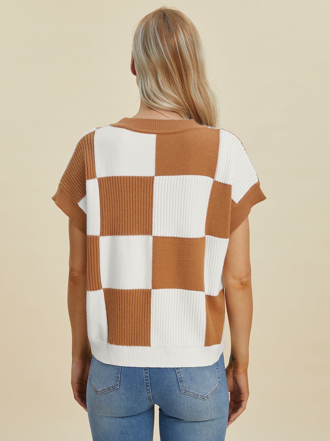 DOUBLE TAKE FULL SIZE CHECKERED ROUND NECK SHORT SLEEVE SWEATER