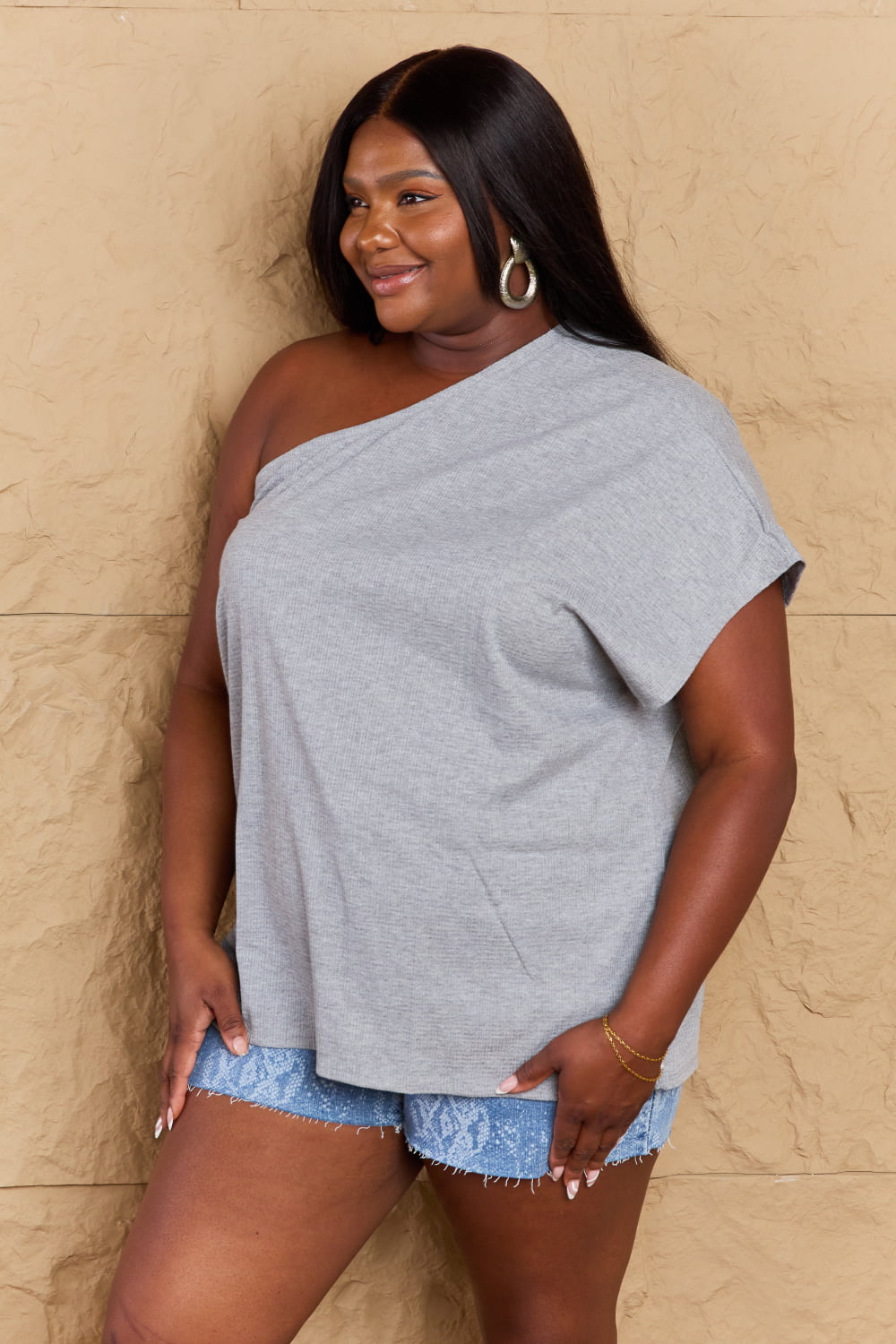 NINEXIS IN MY GROOVE ONE SHOULDER LOOSE TOP