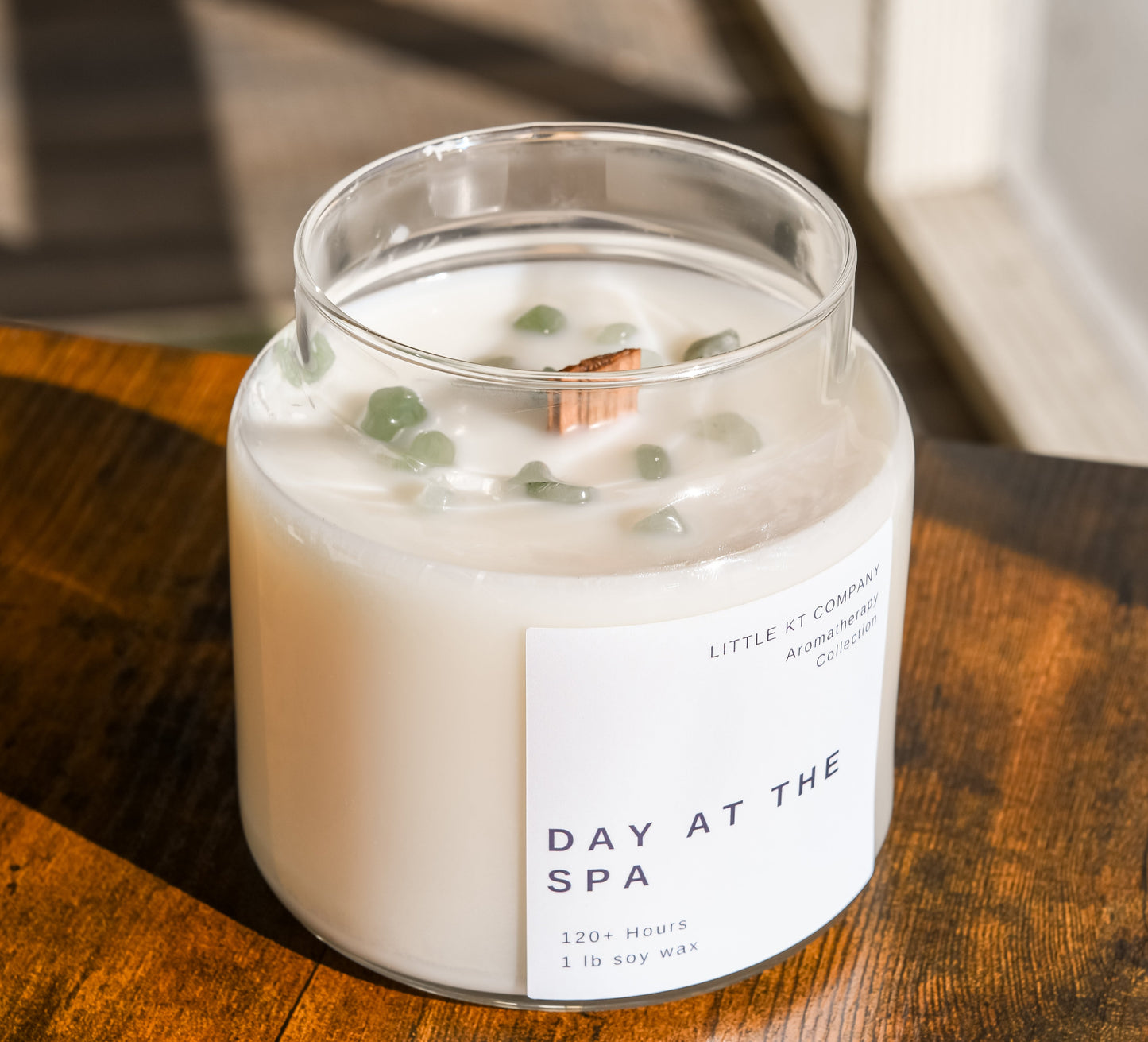 DAY AT THE SPA – WOOD WICK AROMATHERAPY CANDLE