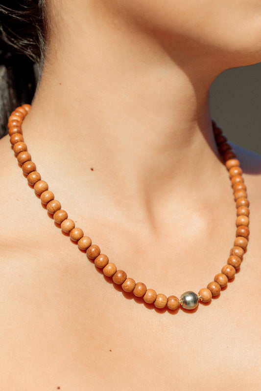 TAHITIAN PEARL SANDALWOOD NECKLACE - ROSELANI