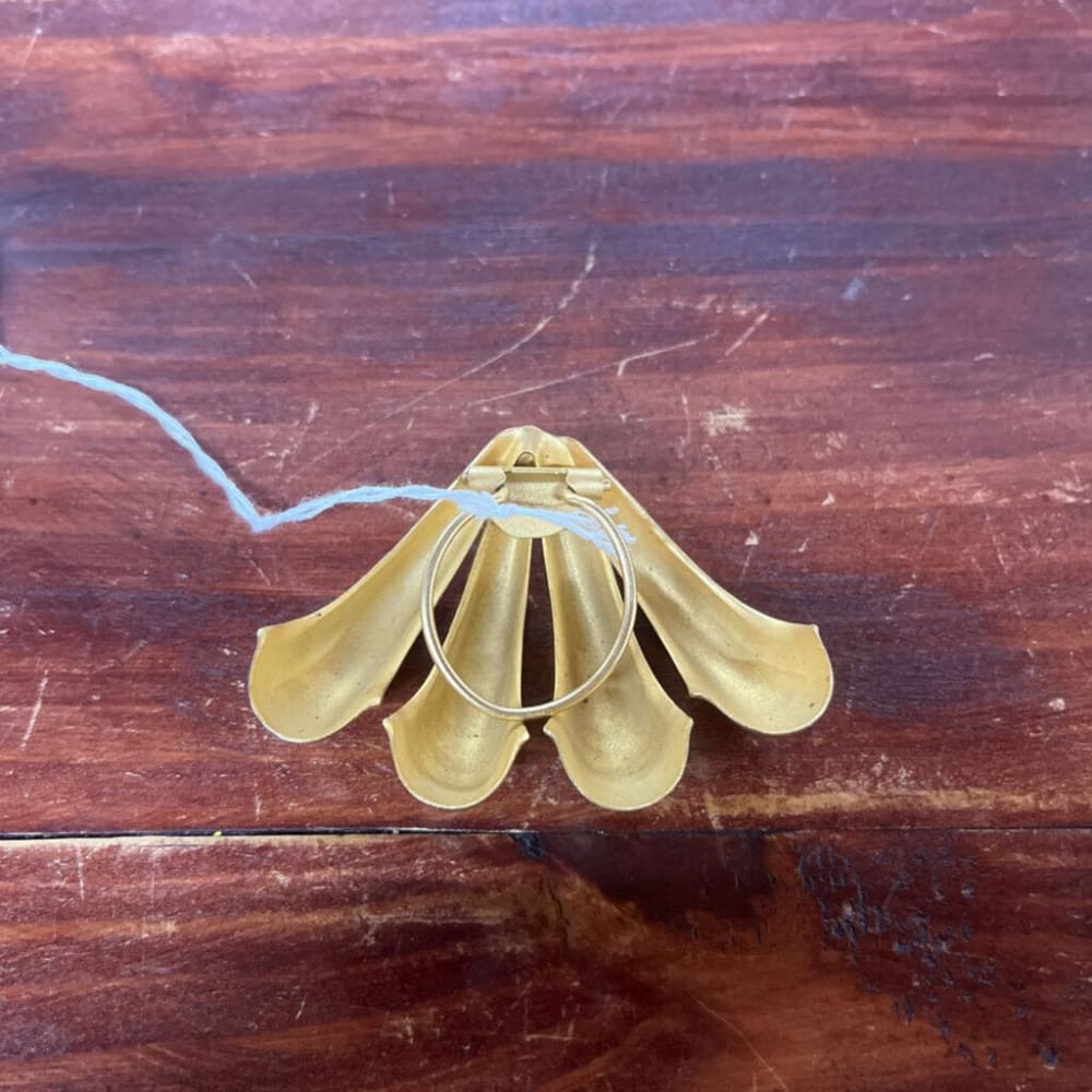 VINTAGE JERI LOU SCARF CLIP