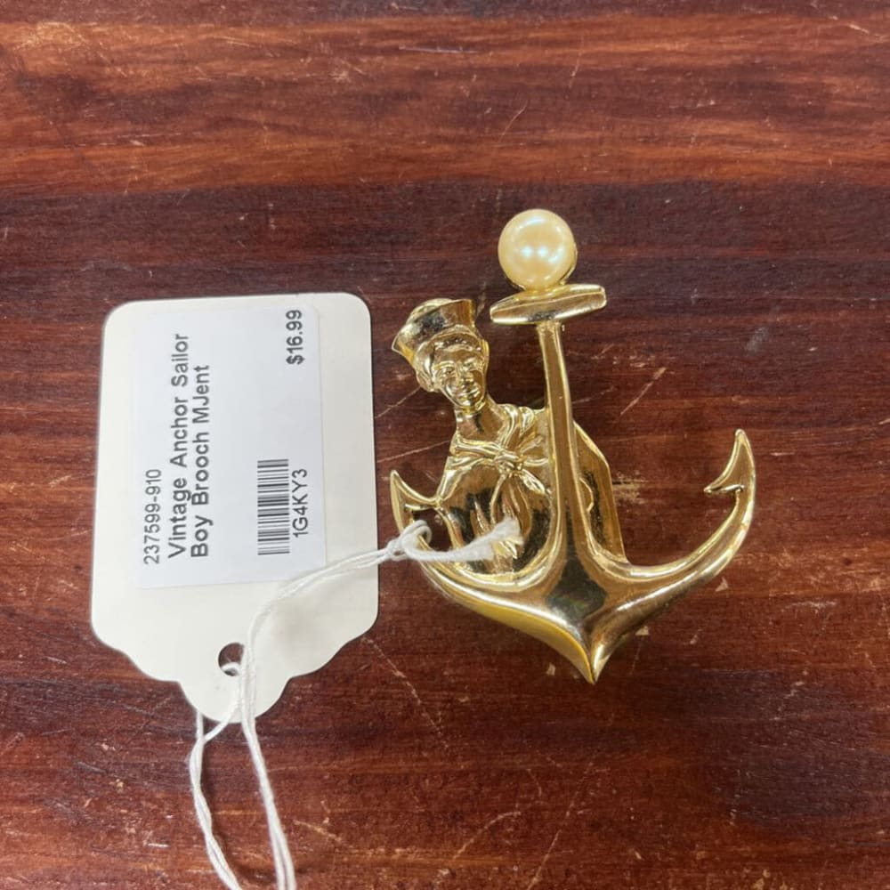 VINTAGE ANCHOR SAILOR BOY BROOCH MJENT
