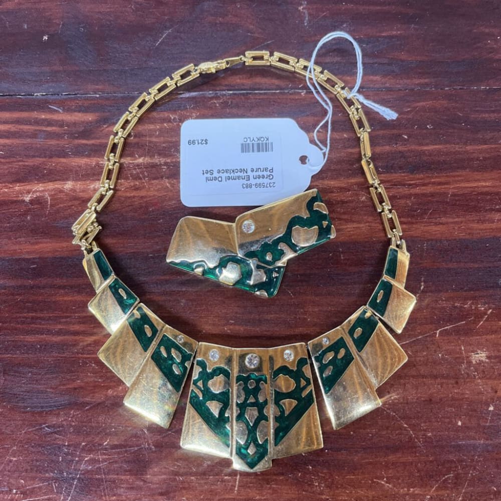 GREEN ENAMEL DEMI PARURE NECKLACE SET