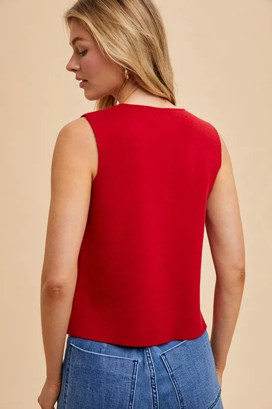 ANNIE WEAR METAL BUTTON DETAIL CROP SWEATER VEST