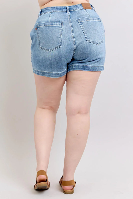 JUDY BLUE PLUS SIZE HIGH RISE DENIM SHORTS