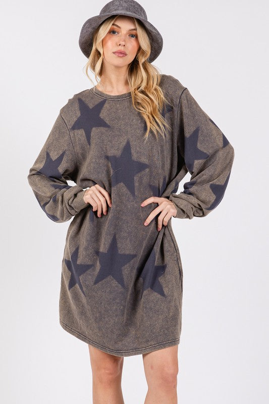 SAGE + FIG WASHED STAR PRINT ROUND NECK DRESS