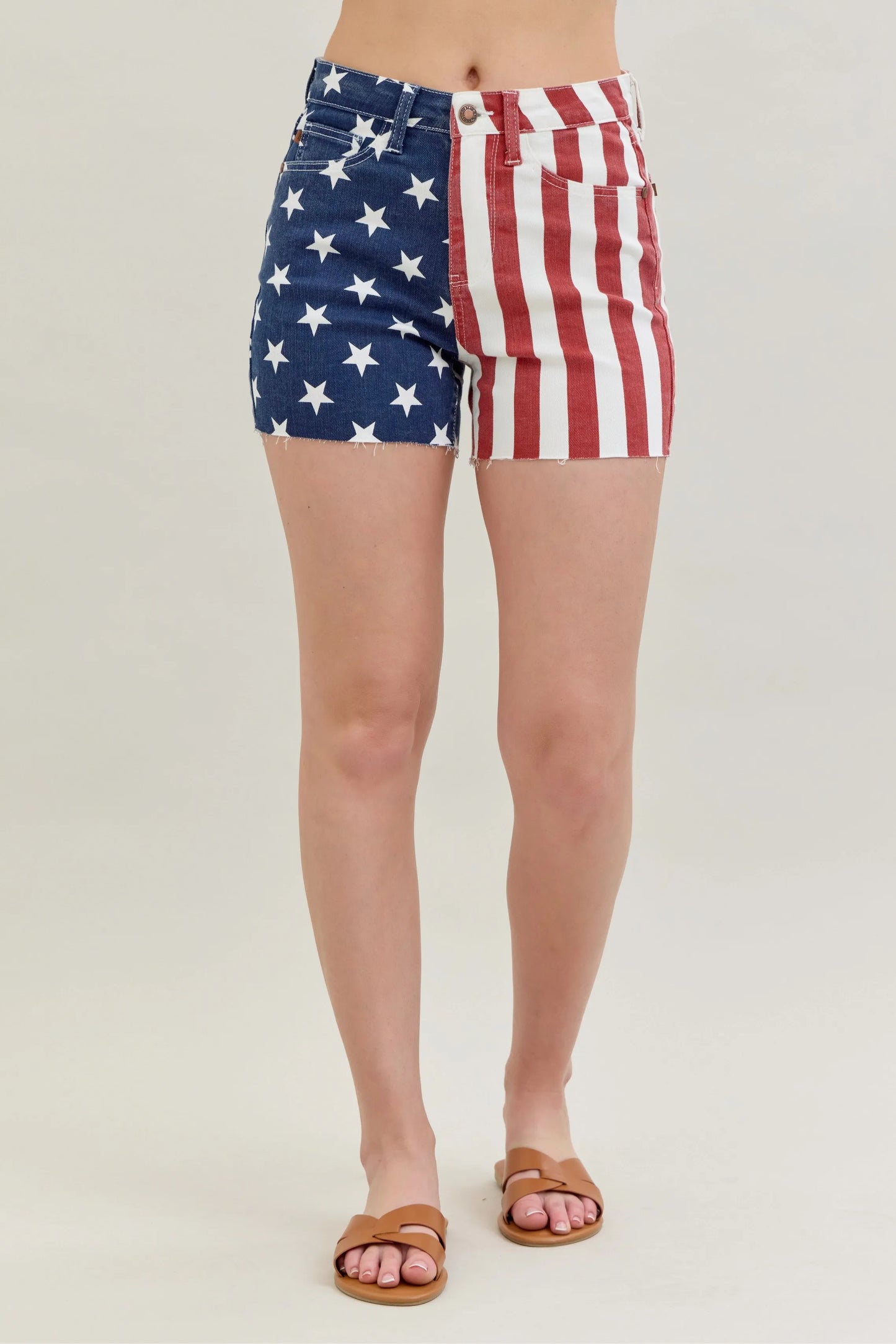 JUDY BLUE FULL SIZE HIGH WAIST AMERICANA FLAG FRAY HEM SHORTS PLUS SIZE