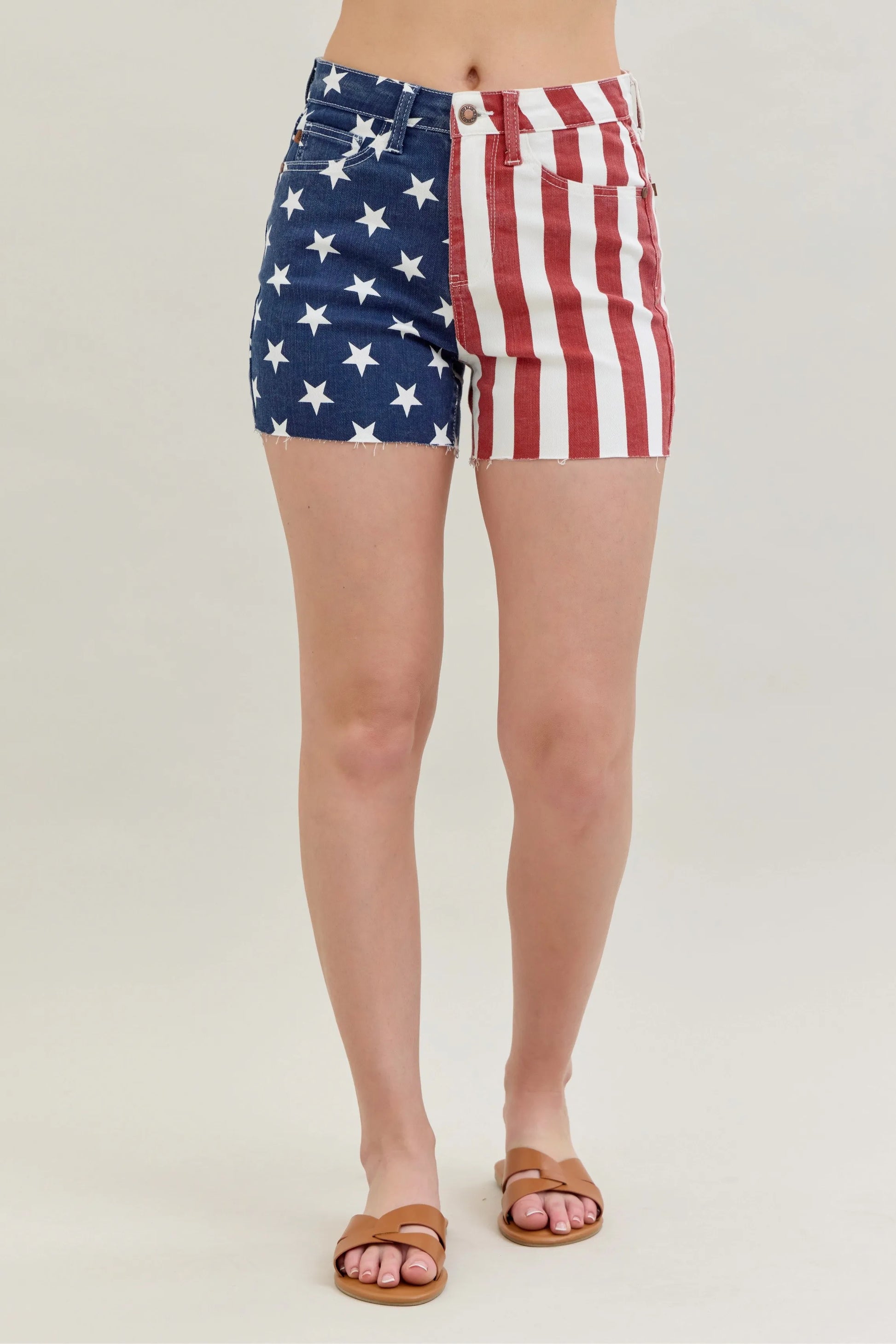 JUDY BLUE FULL SIZE HIGH WAIST AMERICANA FLAG FRAY HEM SHORTS PLUS SIZE