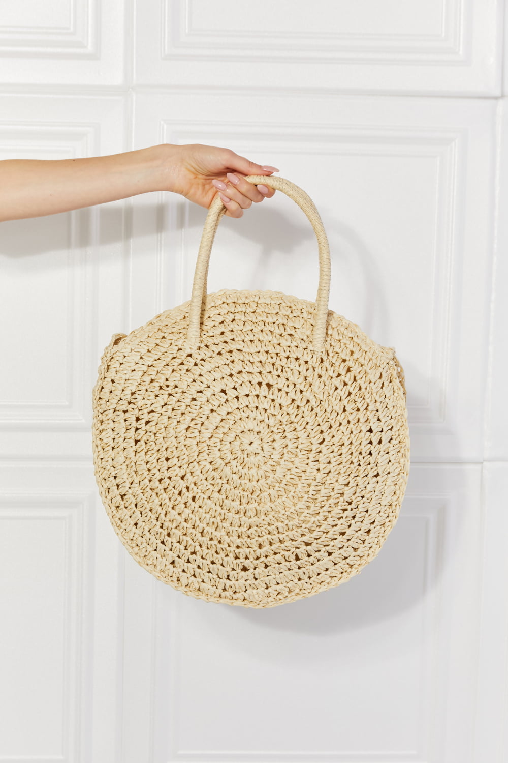 JUSTIN TAYLOR BEACH DATE STRAW RATTAN HANDBAG IN IVORY