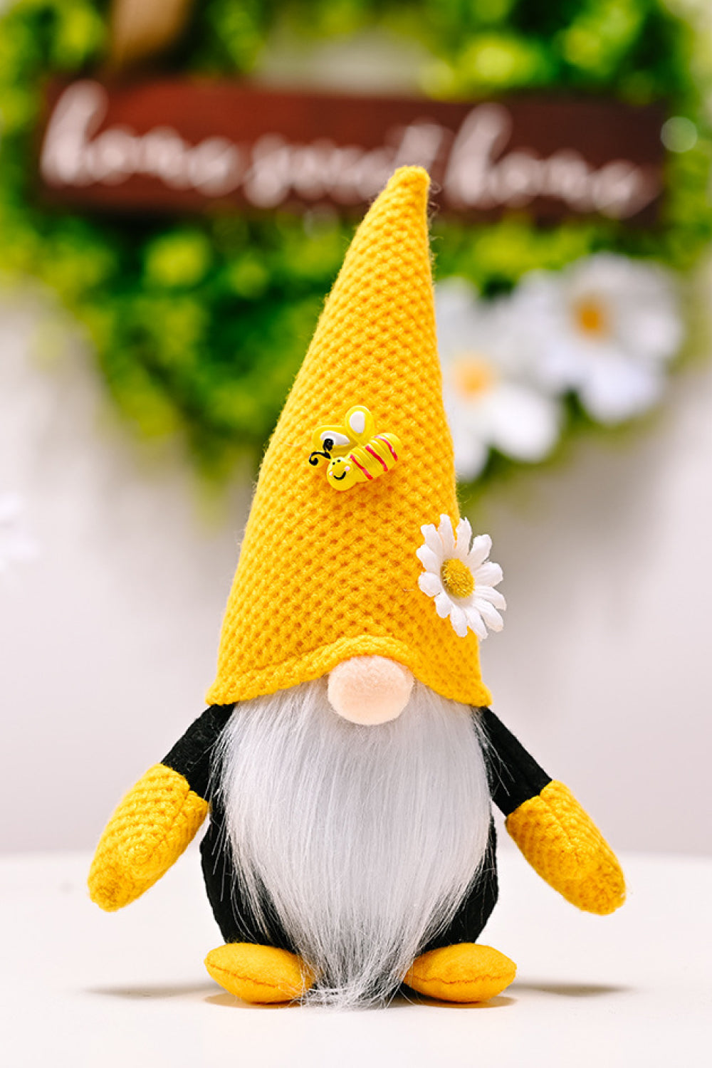 BEE AND FLOWER DECOR FACELESS GNOME-Thriftique Marketplace