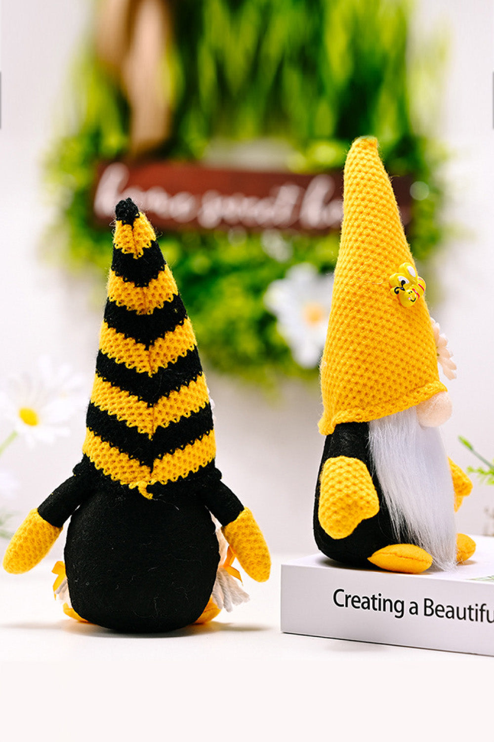 BEE AND FLOWER DECOR FACELESS GNOME-Thriftique Marketplace