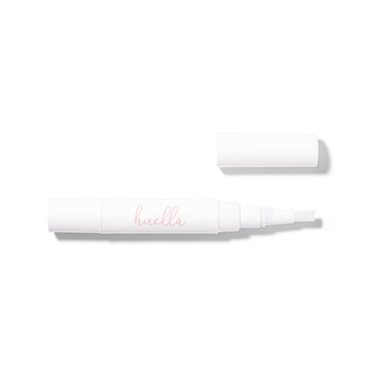 Cuticle Oil Pen // The Good Oil All-Natural Healing Cuticle & Nail Oil