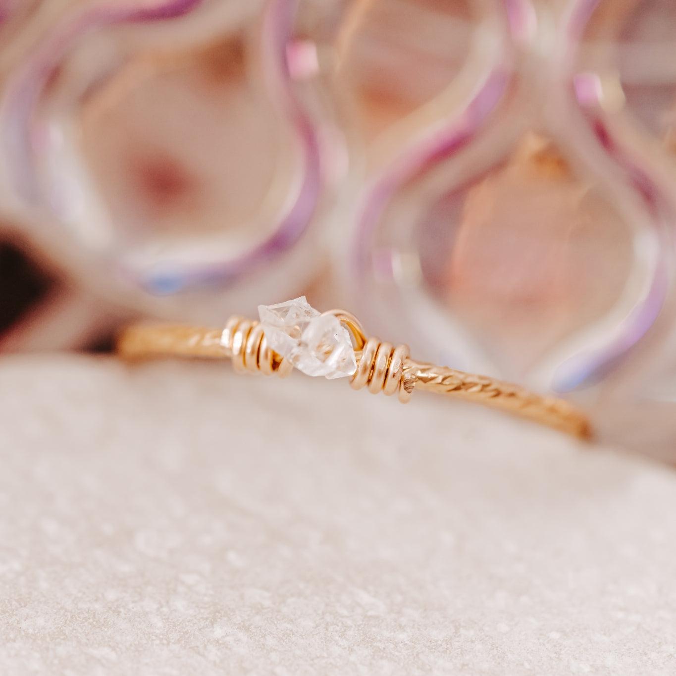 DAINTY CRYSTAL RING