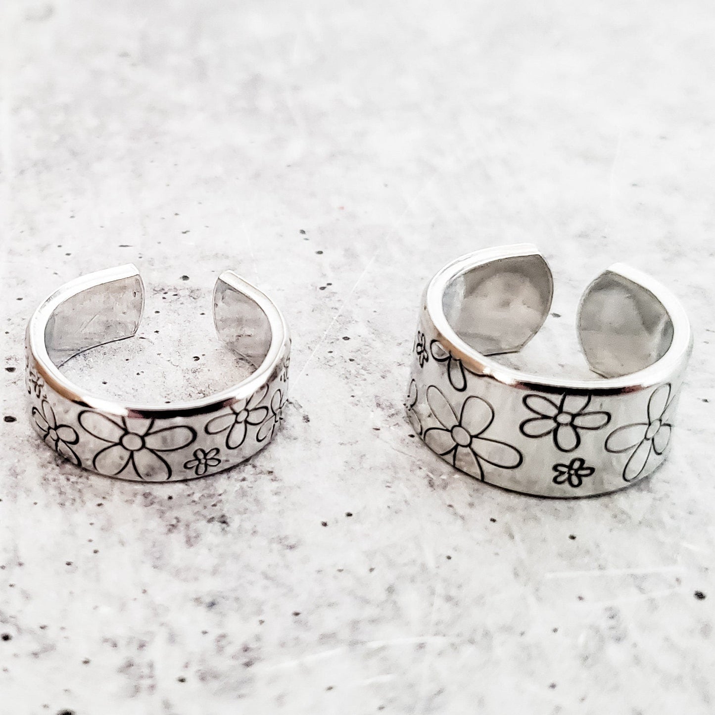 DAISY SILVER FLOWER RING