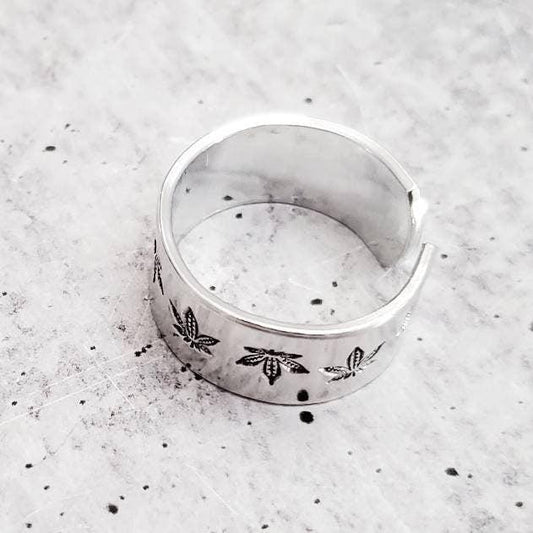 HEMP LEAF SILVER RING