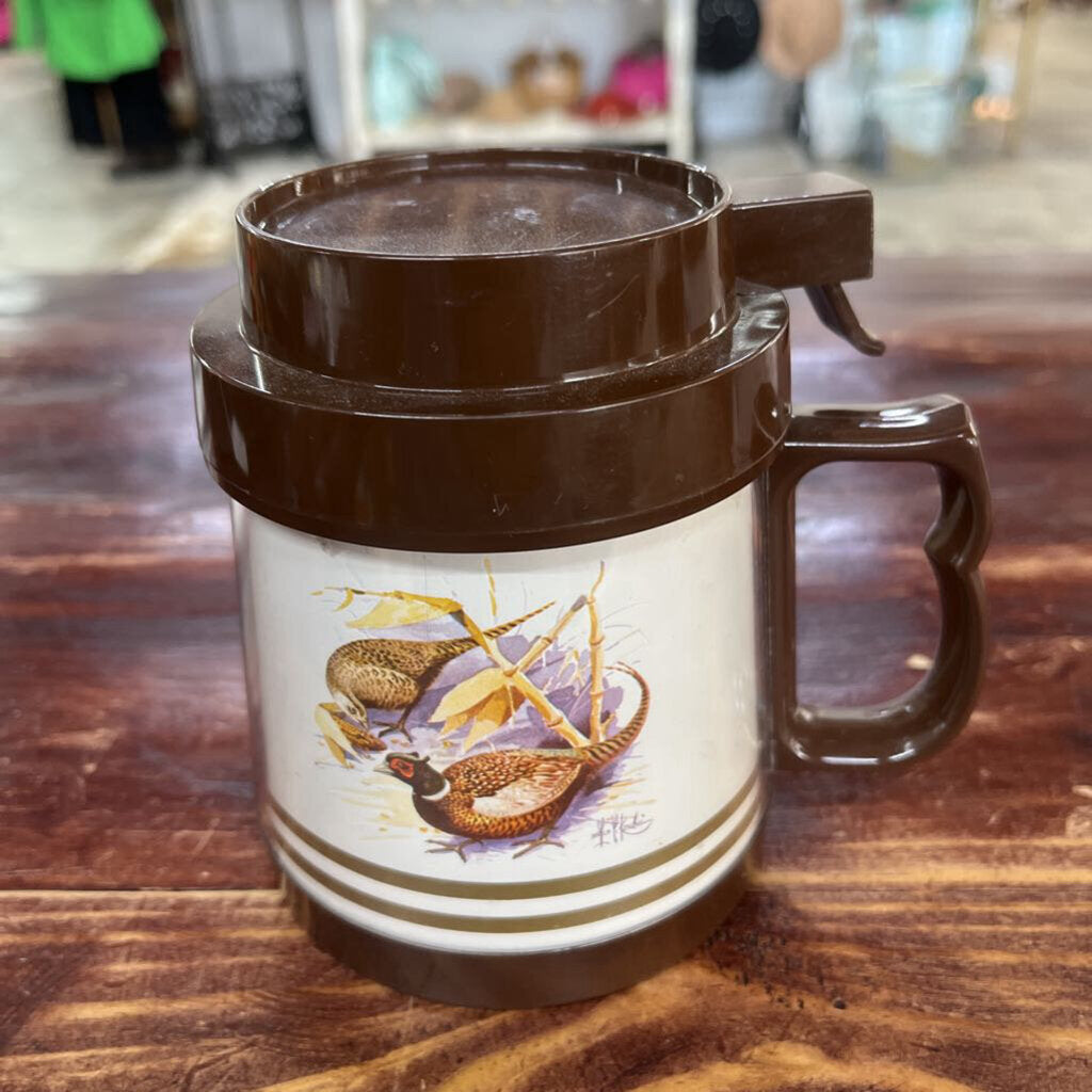 Pair Brown Theme Serv Mugs with Lid