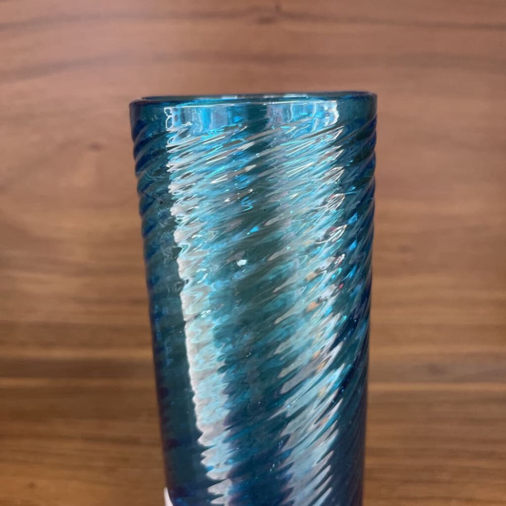 BLUE TWIRL TUMBLER VASE