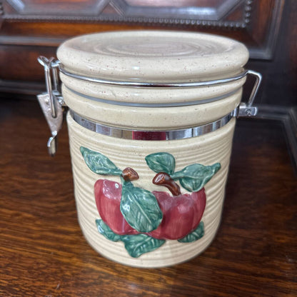 FARMHOUSE APPLE CANESTER