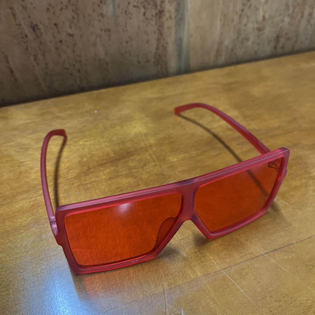 FASHION SUNGLASSES