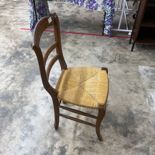 VINTAGE RUSH SEAT CHAIR WITH CABRIOLE LEGS