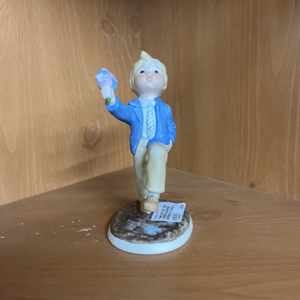 THE DAY OF THE WEEK FIGURINE- MONDAYS CHILD - LENOX