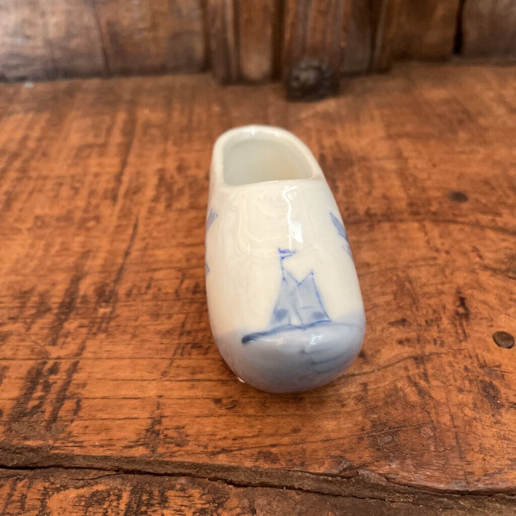 BLUE CERAMIC SHOE CLOG WITH WINDMILL AND SAILBOAT JAPAN