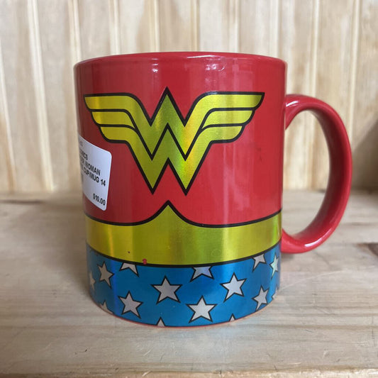 DC COMICS WONDER WOMAN COFFEE CUP/MUG 14 OZ.