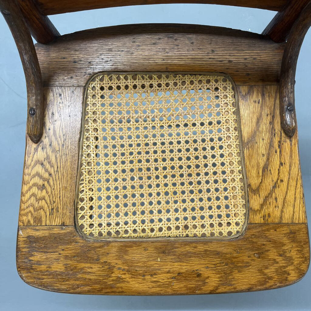 VINTAGE CHAIR