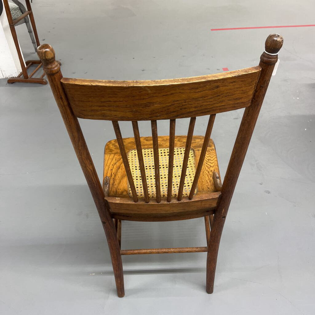 VINTAGE CHAIR