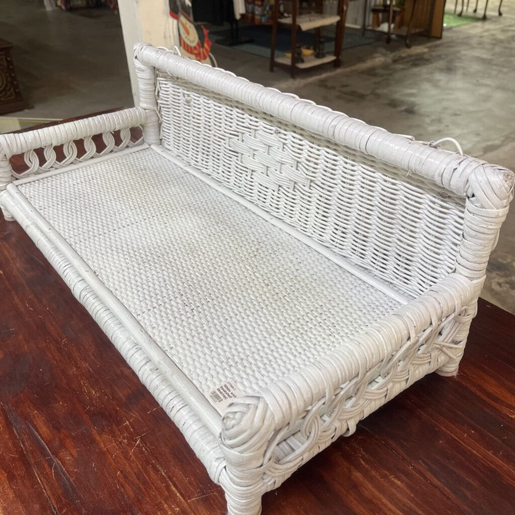 WHITE WICKER BOOKSHELF (HANGING OR DESKTOP)