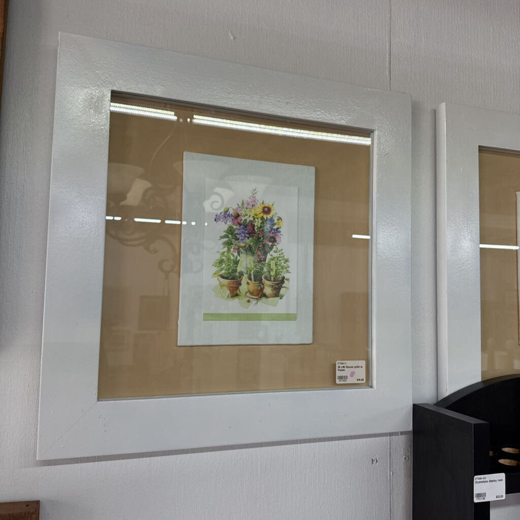 16 x16 flower print in frame
