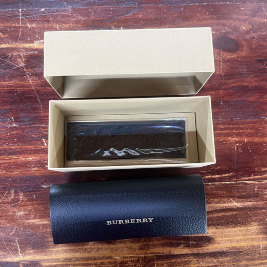 NEW BURBERRY SUNGLASSES WITH BOX