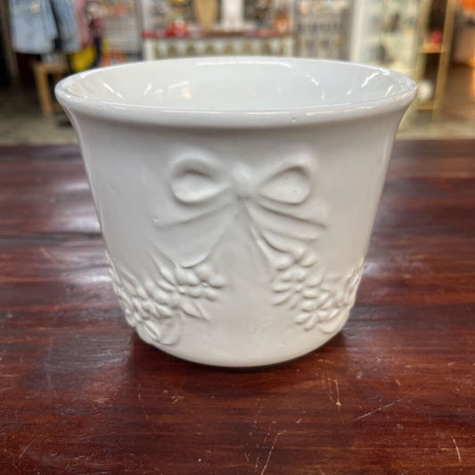 WHITE BOW FLOWER POT