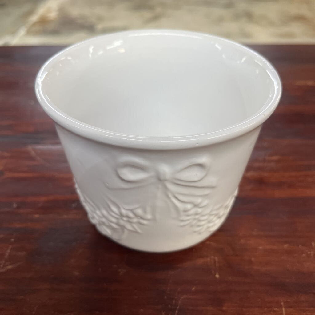 WHITE BOW FLOWER POT