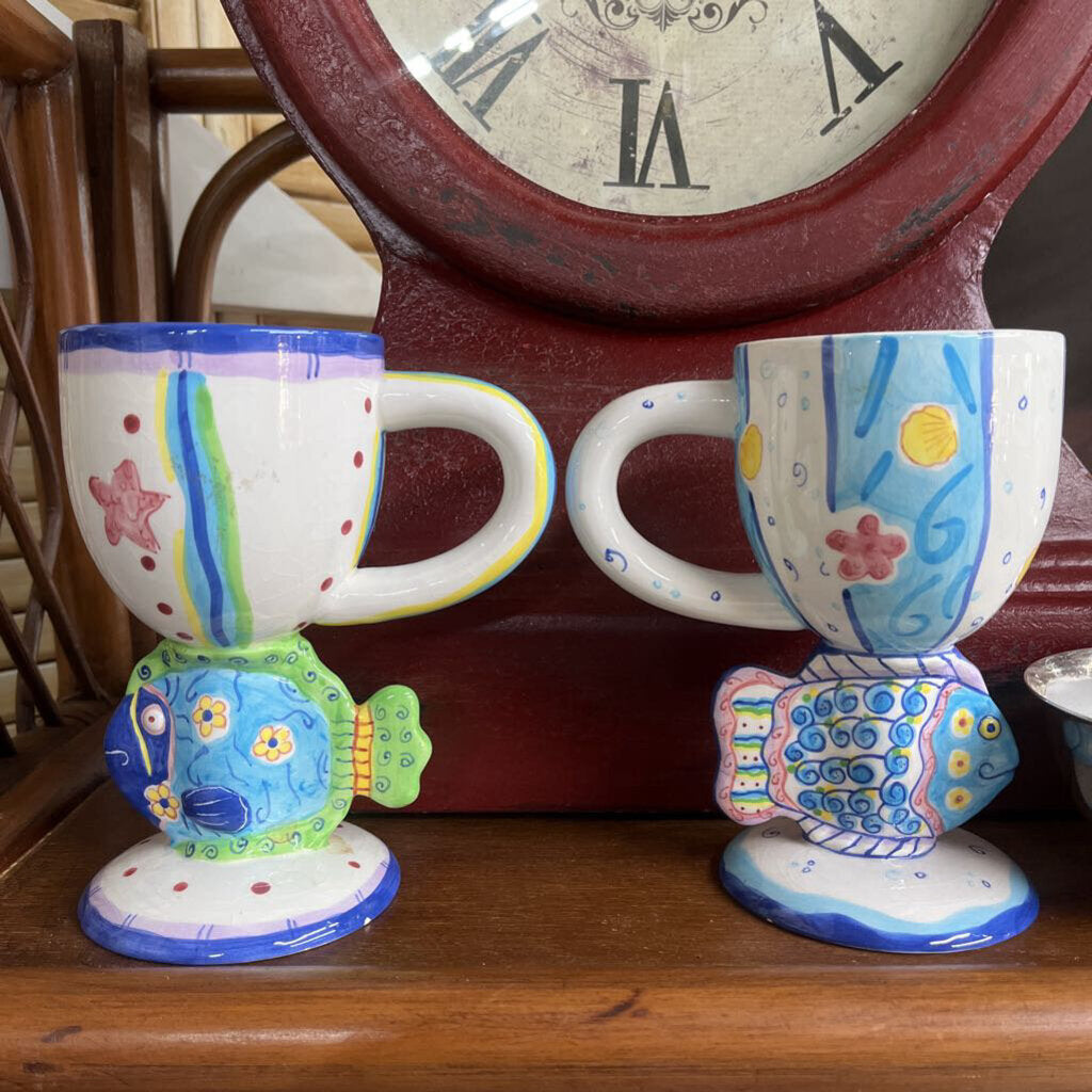 PAIR OF FISH MUGS