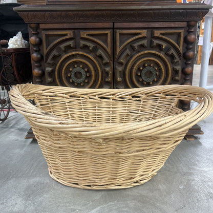 NATURAL WICKER BASKET