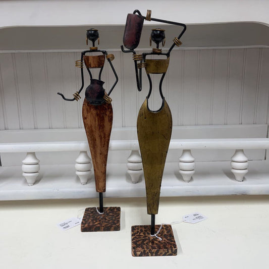 PAIR METAL TRIBAL LADIES (2)